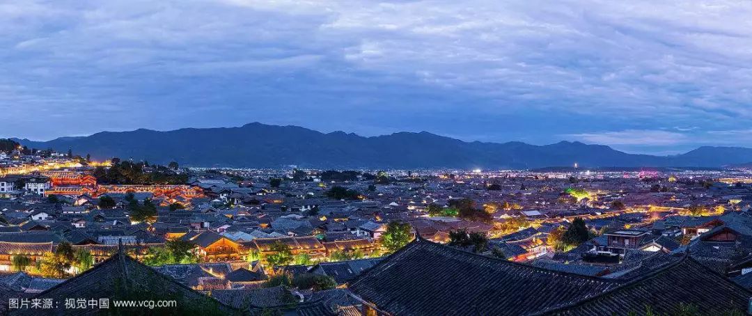 云南，多彩天地，温暖家园的播音稿篇章