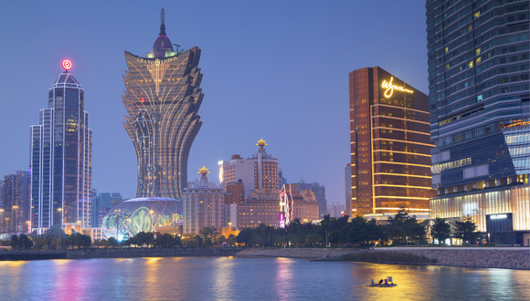 澳门，历史长河中的璀璨明珠